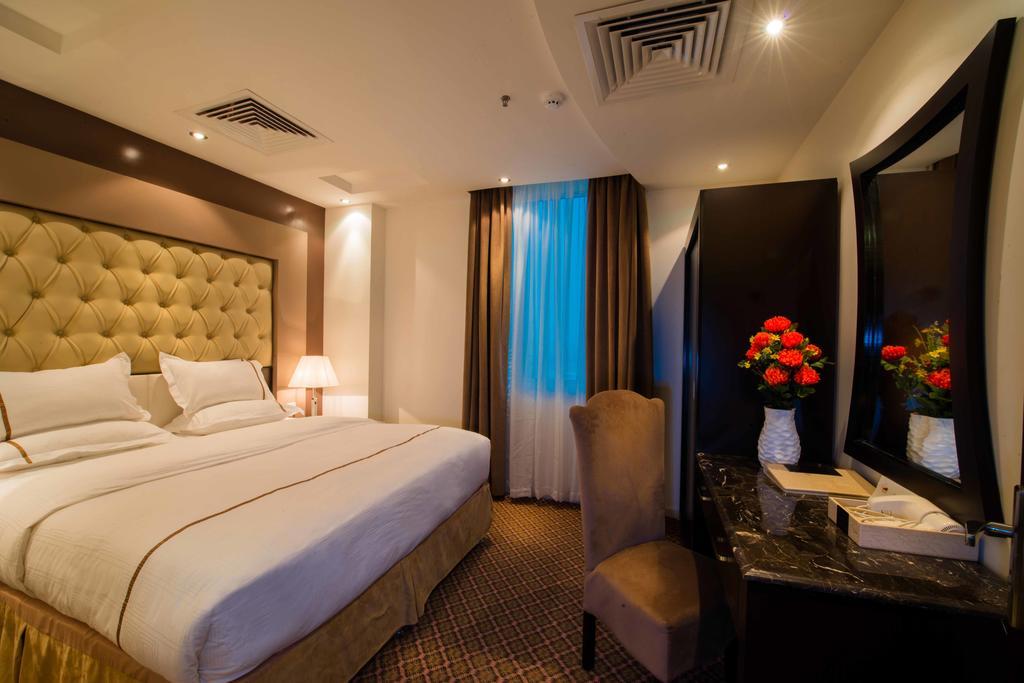 Al Yamama Palace Hotel Suites Ριάντ Δωμάτιο φωτογραφία