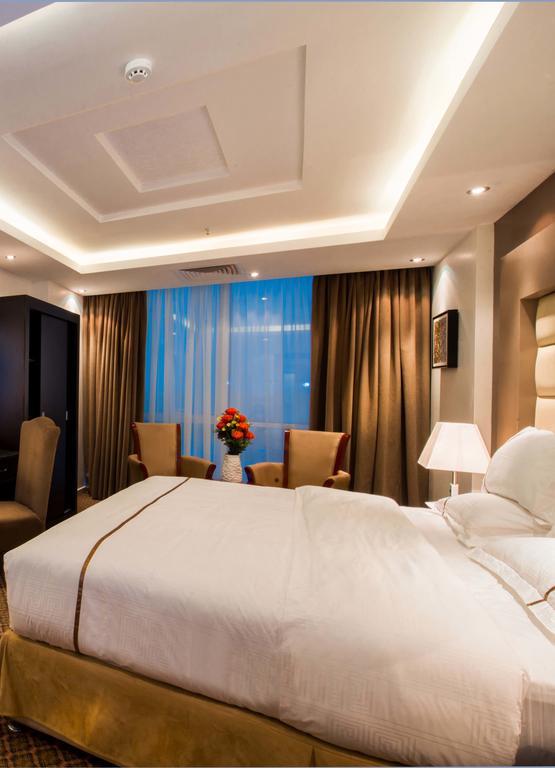 Al Yamama Palace Hotel Suites Ριάντ Δωμάτιο φωτογραφία