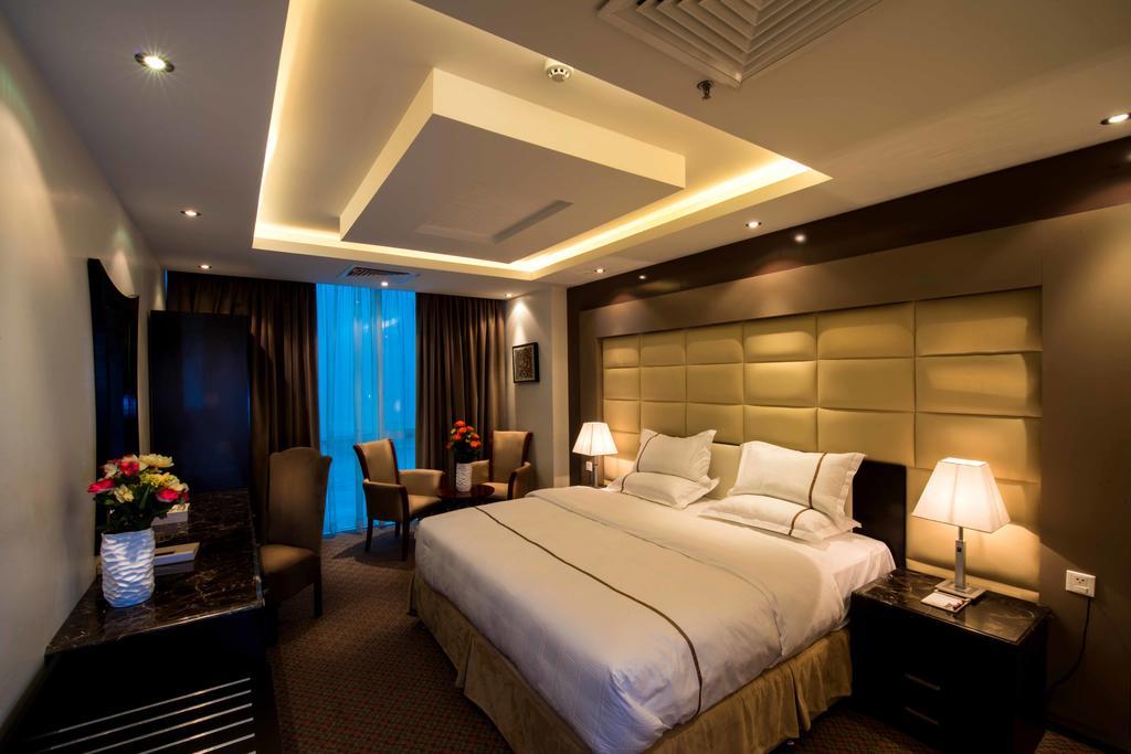 Al Yamama Palace Hotel Suites Ριάντ Δωμάτιο φωτογραφία