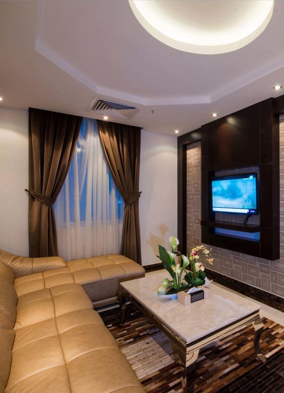 Al Yamama Palace Hotel Suites Ριάντ Δωμάτιο φωτογραφία