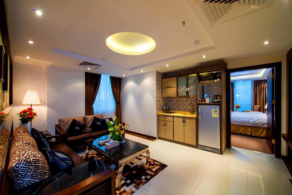 Al Yamama Palace Hotel Suites Ριάντ Δωμάτιο φωτογραφία